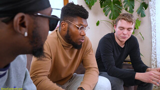 Куколд дрочит на анальную измену сексвайф с двумя неграми